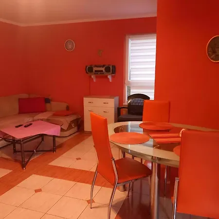 Gemuetliche Mit Terrasse Apartment *