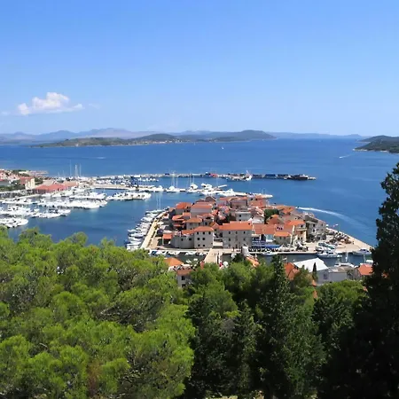 Gemuetliche Mit Terrasse Apartmán Tribalj