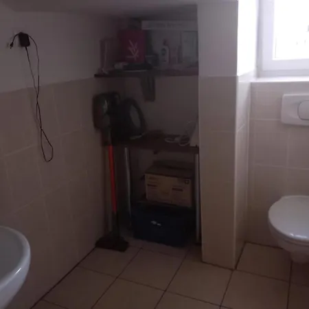 Apartment Gemuetliche Mit Terrasse