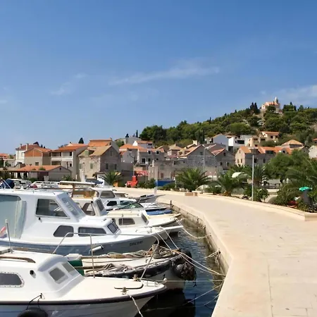 Gemuetliche Mit Terrasse Apartment Tribunj (Sibenik-Knin)