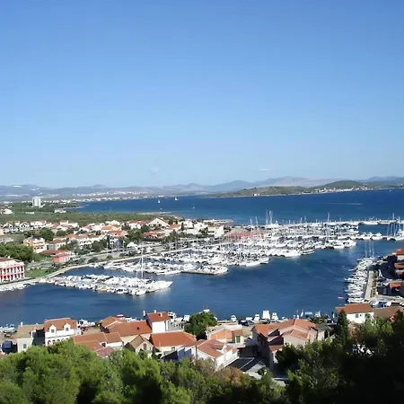 Apartmán Gemuetliche Mit Terrasse Tribalj